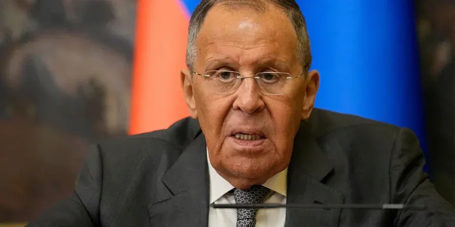 Лавров: дипломатія "по-пацанськи" і спогади про Аляску