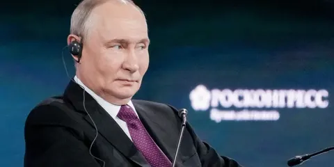 Путін: завершувати війну мають Україна та Росія — інші лише допомагають