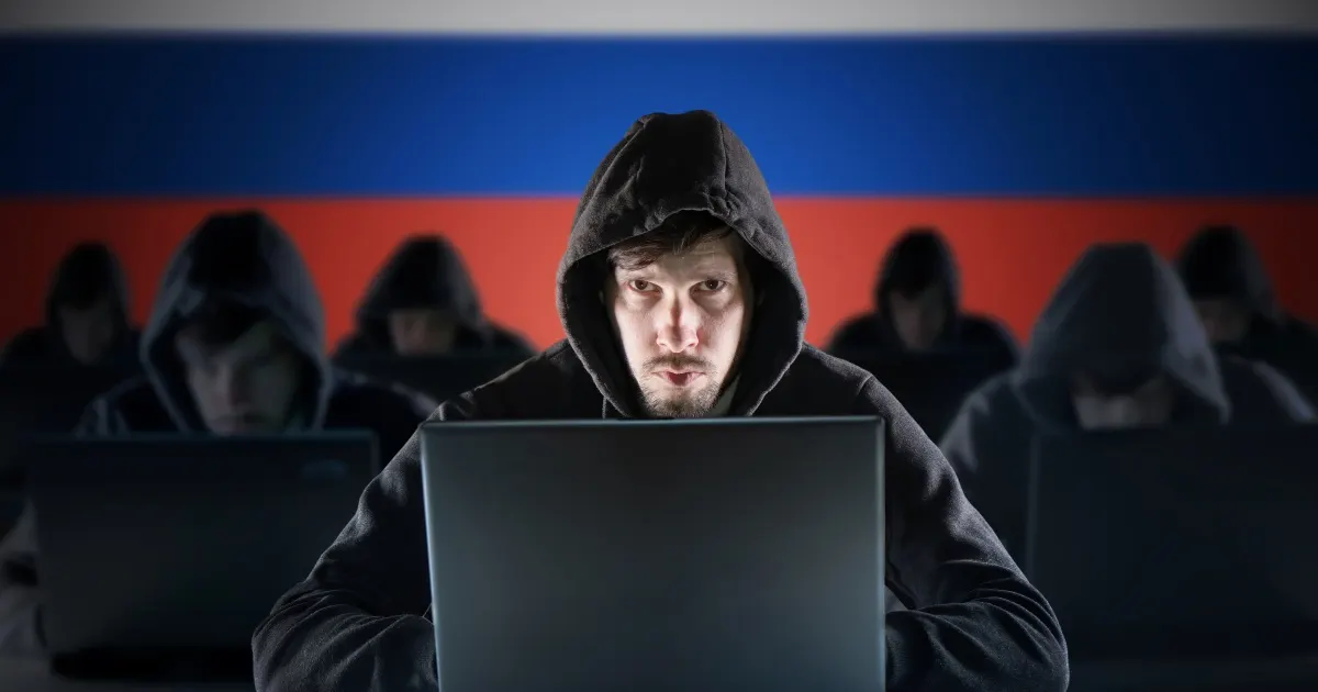 Мережа ботів підробила сайти УНІАН та Oboz.UA: як працює схема