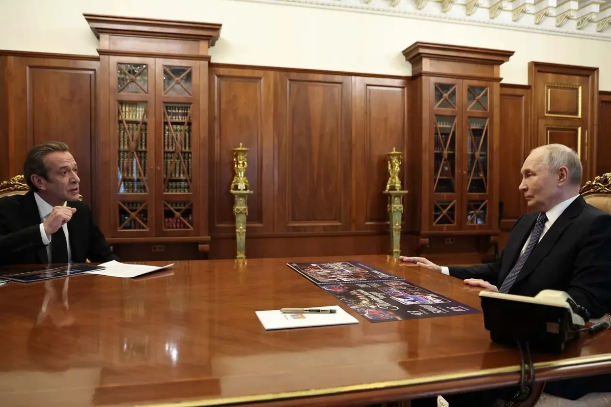 Кремлівська аналогія: Путін обіцяє «молоко» після війни