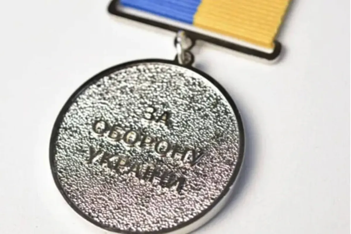 Фейкові «фронтові» медалі: як маркетплейси продають псевдонагороди